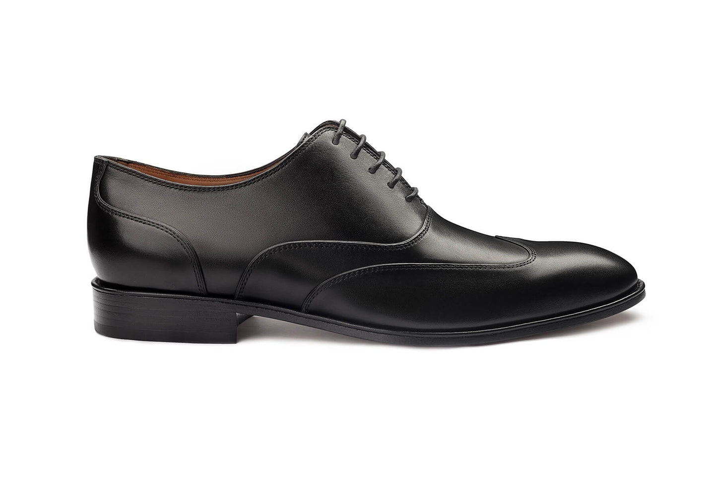 Cynosure Wingtip Shoes (Black)