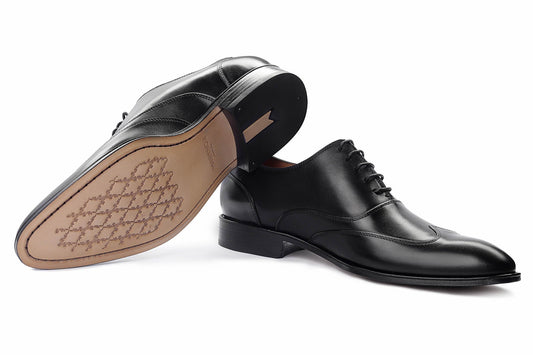 Cynosure Wingtip Shoes (Black)